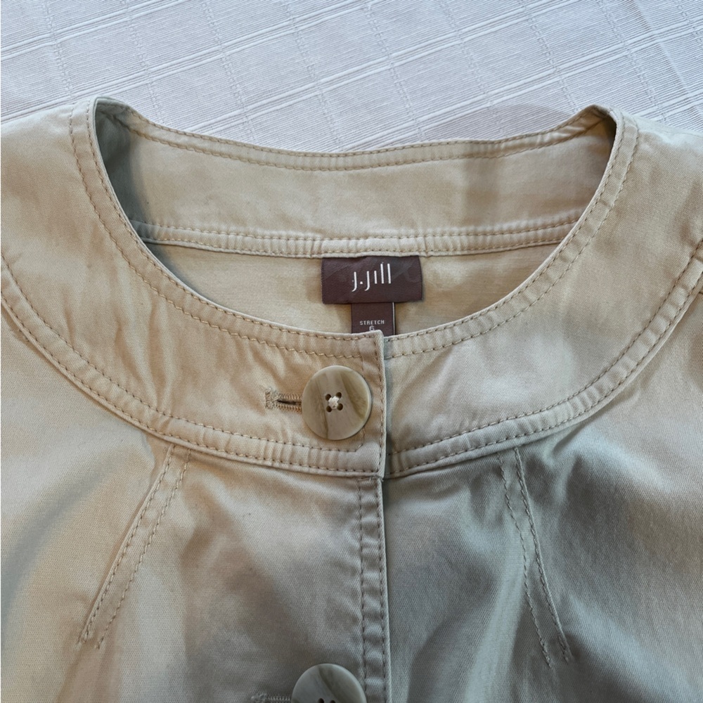 J. Jill Cropped 3/4 Sleeve Cream Button-Up Blazer Women's 6 Career Office Preppy - Picture 7 of 9